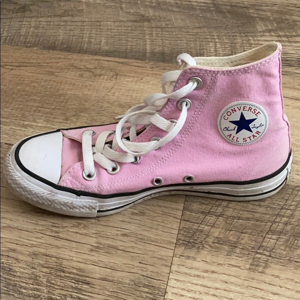 converse pink